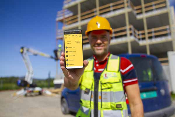 110719_61_SmartDok_App_WEBMINI SmartDok gjør timeregistrering og godkjenning av timelister enkelt!